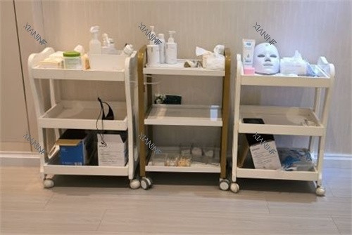 武汉珍妮医疗美容医院产品展示架.jpg 武汉珍妮医疗美容医院产品展示架.jpg