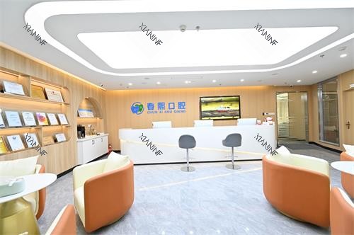 昆明春熙口腔大厅环境.jpg