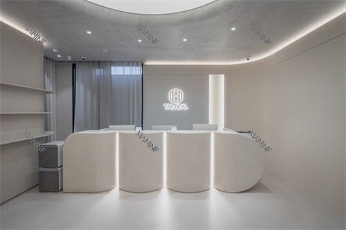 韩国德希尔皮肤科东大门店前台.JPG