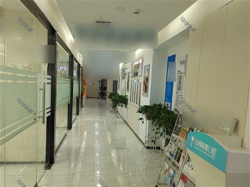 太原皓雅口腔医院走廊环境图.jpg 太原皓雅口腔医院走廊环境图.jpg