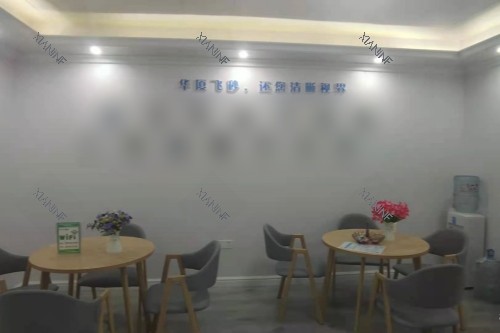 抚州光明眼科医院大厅.jpg