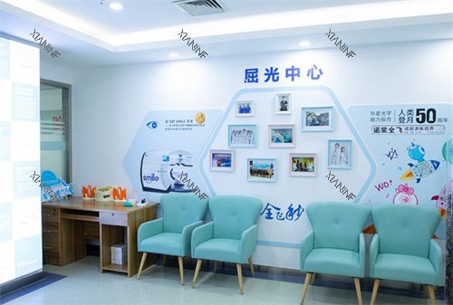 北京民众眼科等候区.jpg