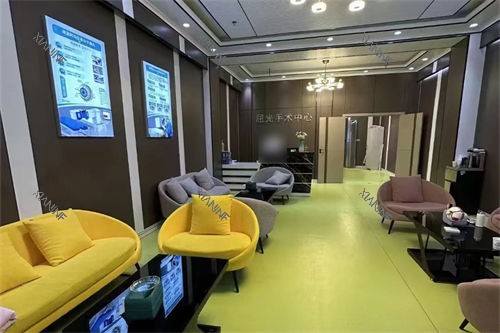 安顺光明眼科医院屈光手术中心.jpg