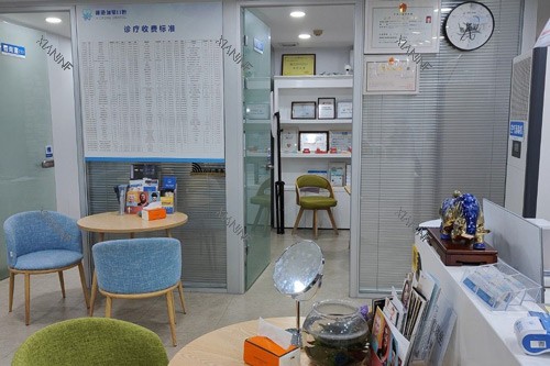 深圳维港口腔罗湖翠竹门店大厅图.jpg