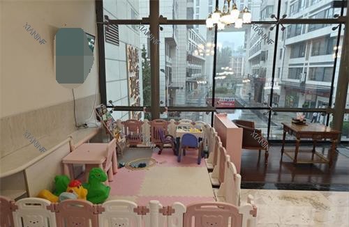 北京佳美口腔(三里屯门诊)儿童游乐区.jpg