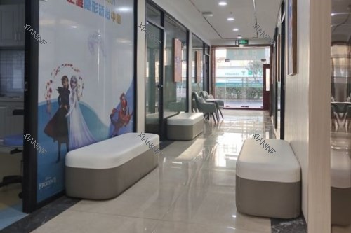 上海奉浦医院口腔科等候区.jpg