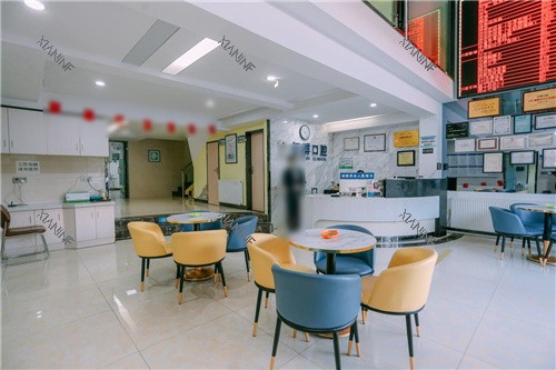 马鞍山红群口腔大厅.jpg