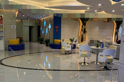 株洲欢笑口腔医院大厅环境图.jpg
