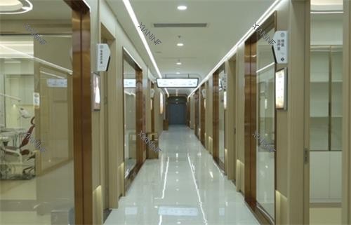 泰州北极星口腔过道.jpg