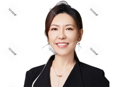 上海易美口腔正畸医生.jpg