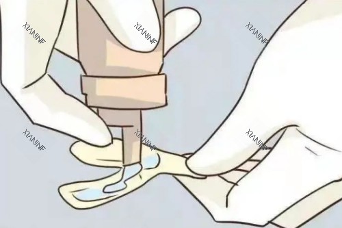 儿牙涂氟展示图.jpg
