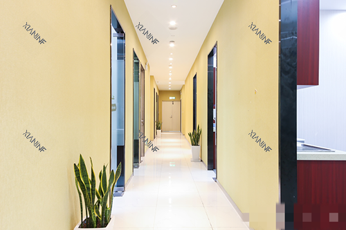 上海摩尔齿科(虹桥龙湖天街店)走廊.png