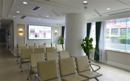 深圳登特口腔休息区.jpg