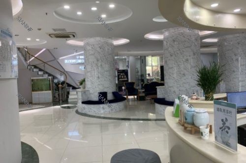 济南维乐口腔医院大厅.jpg